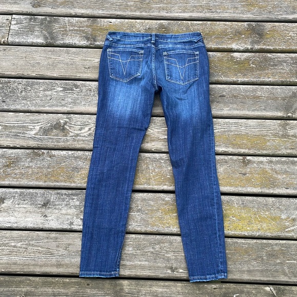 Vigoss ✨  the chelsea skinny jeans✨ Distressed - Picture 8 of 10